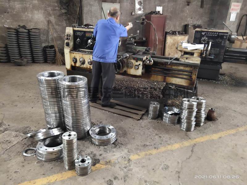 调整大小 default.jpeg