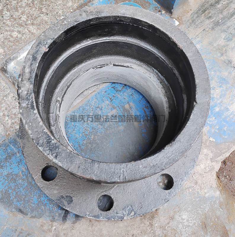 球墨铸铁盘承短管(图2)