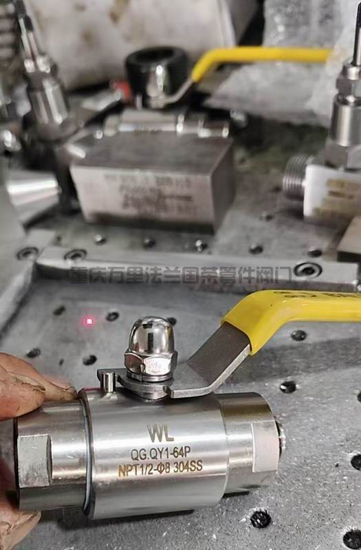 内螺纹快插气源球阀(图2)