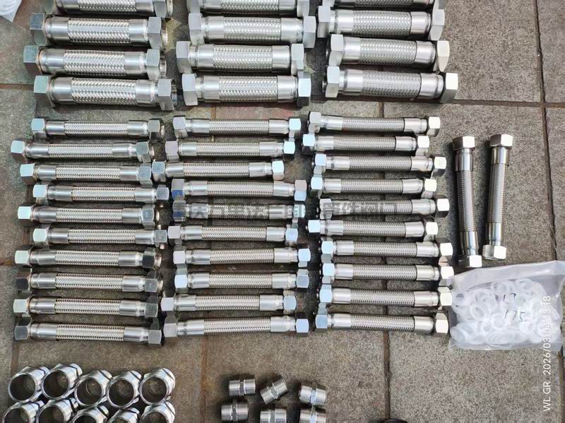不锈钢304外螺纹金属波纹软管(图3)
